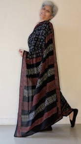 EBONY GRID