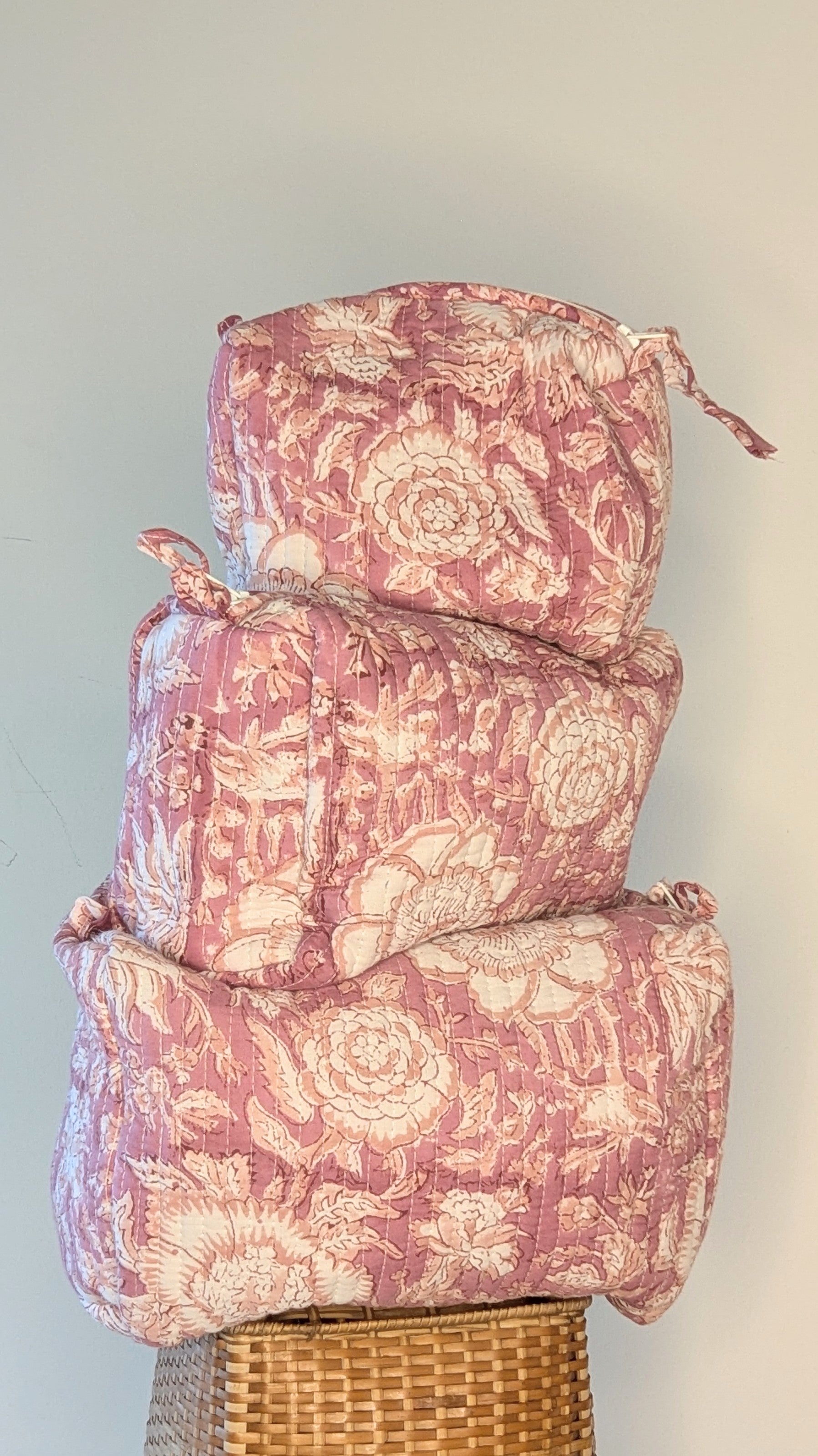 VINTAGE PEONY