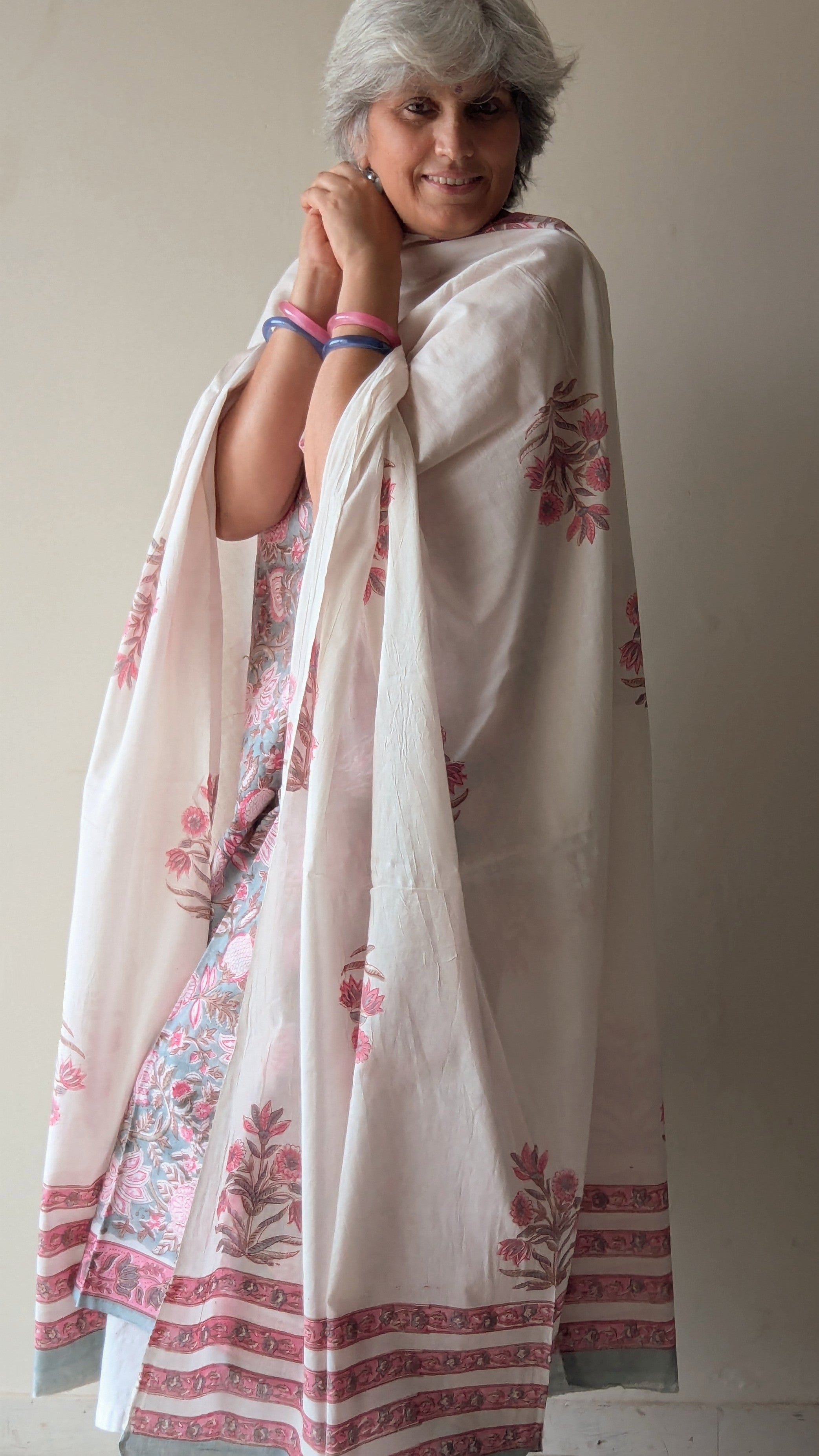 VINTAGE CHARM