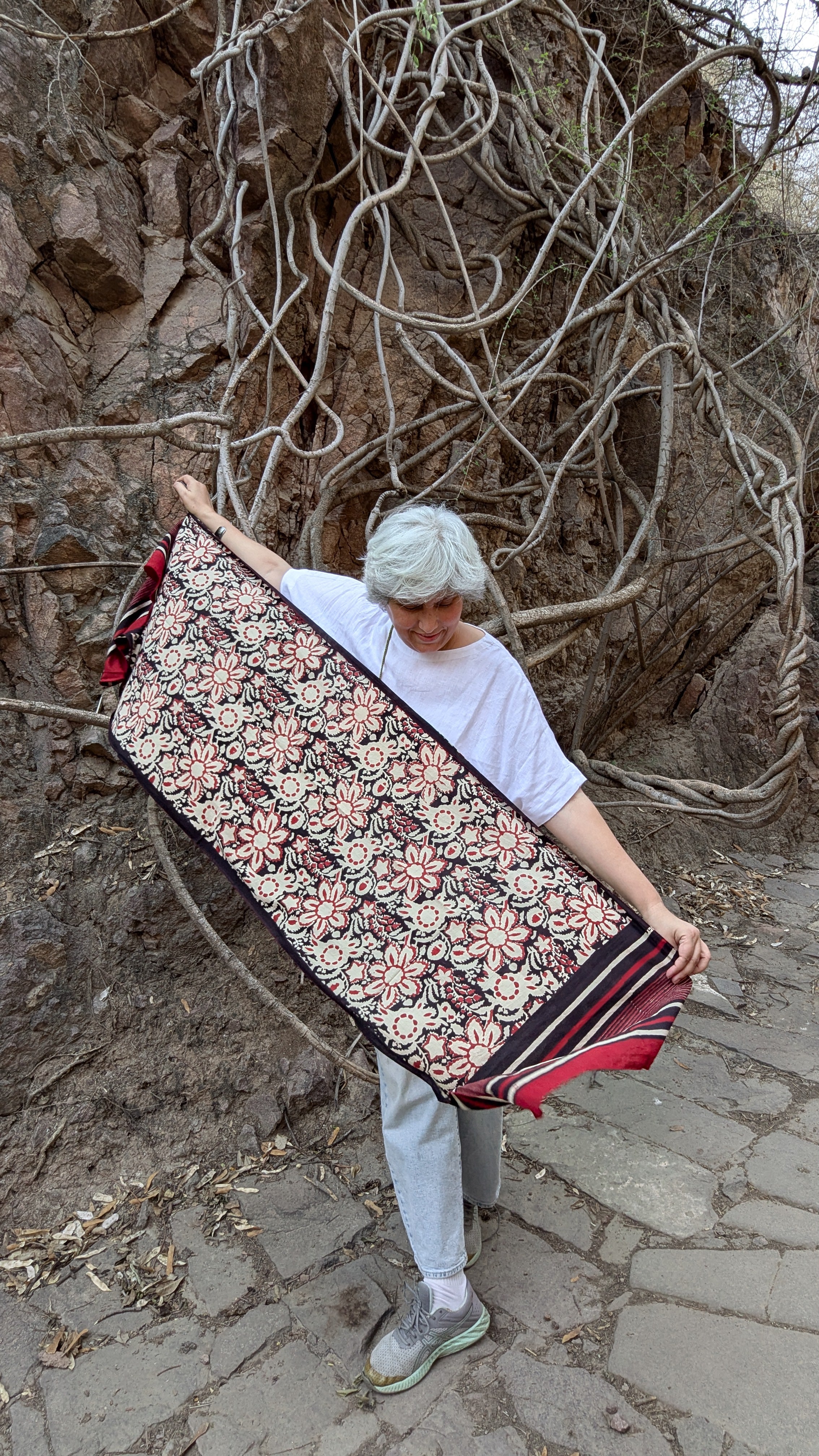 SYAHI BEGAR STOLE
