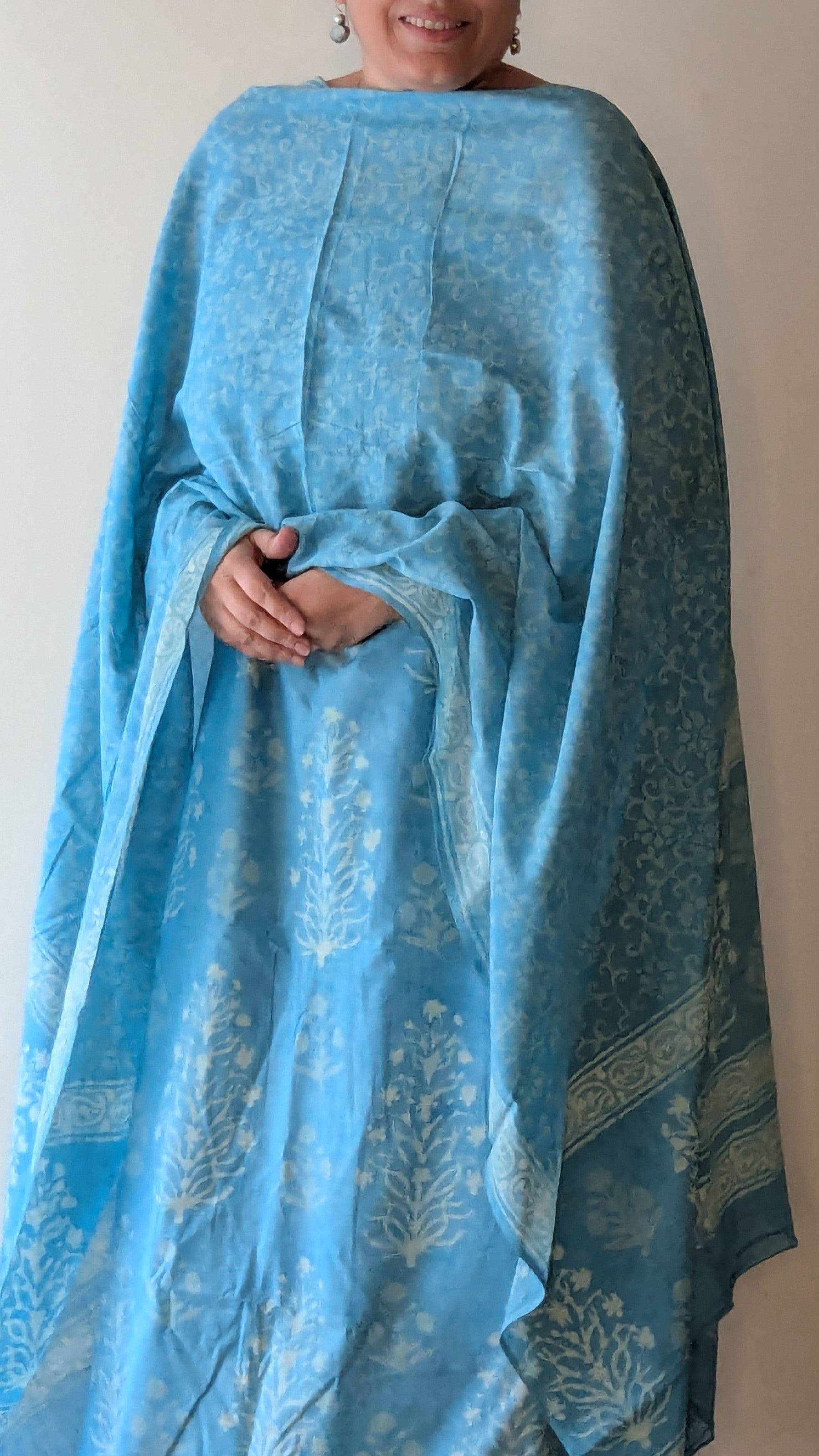 NEELA BAAG