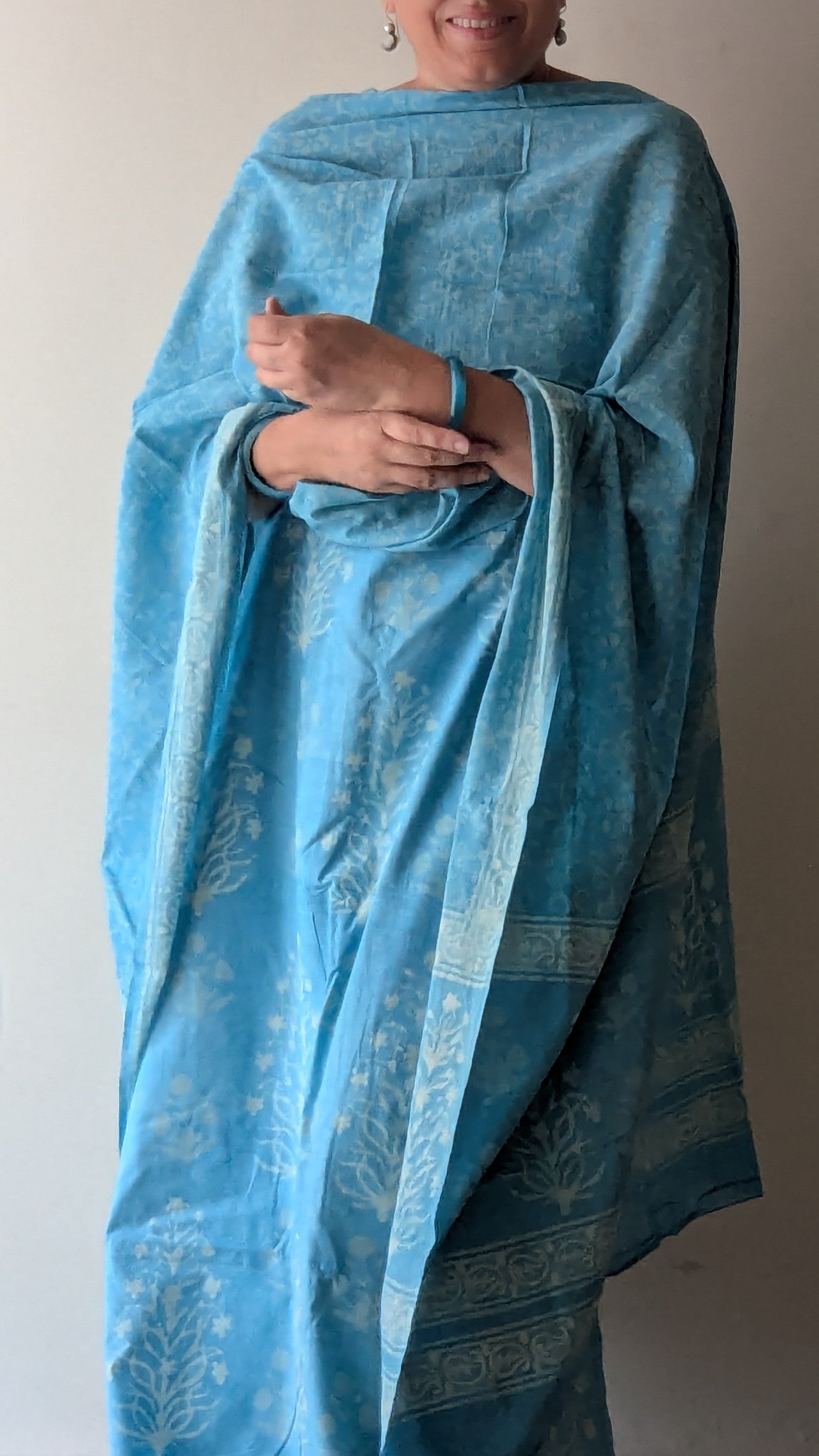 NEELA BAAG