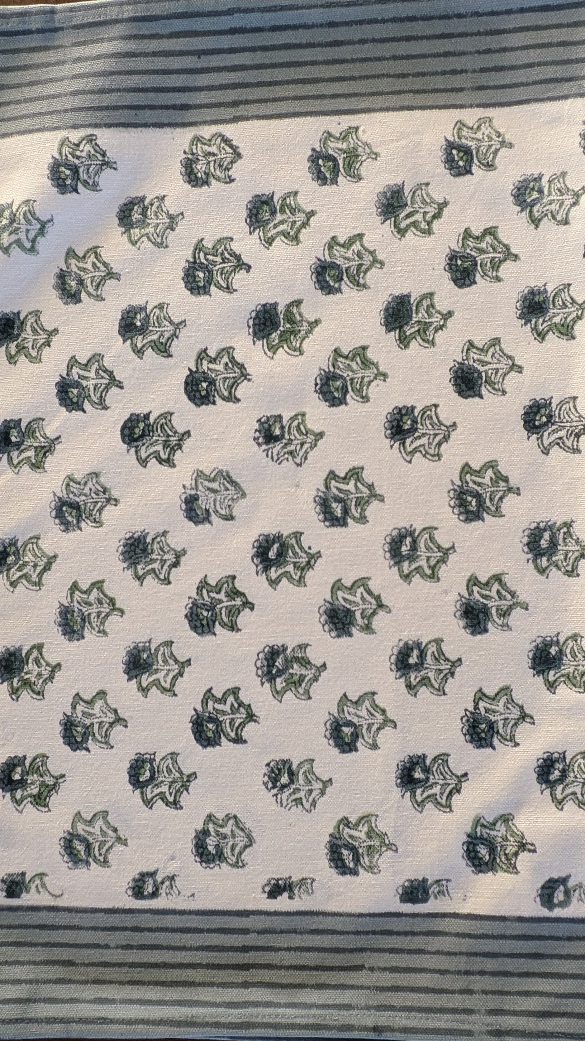 DOVE GREY BLOSSOM