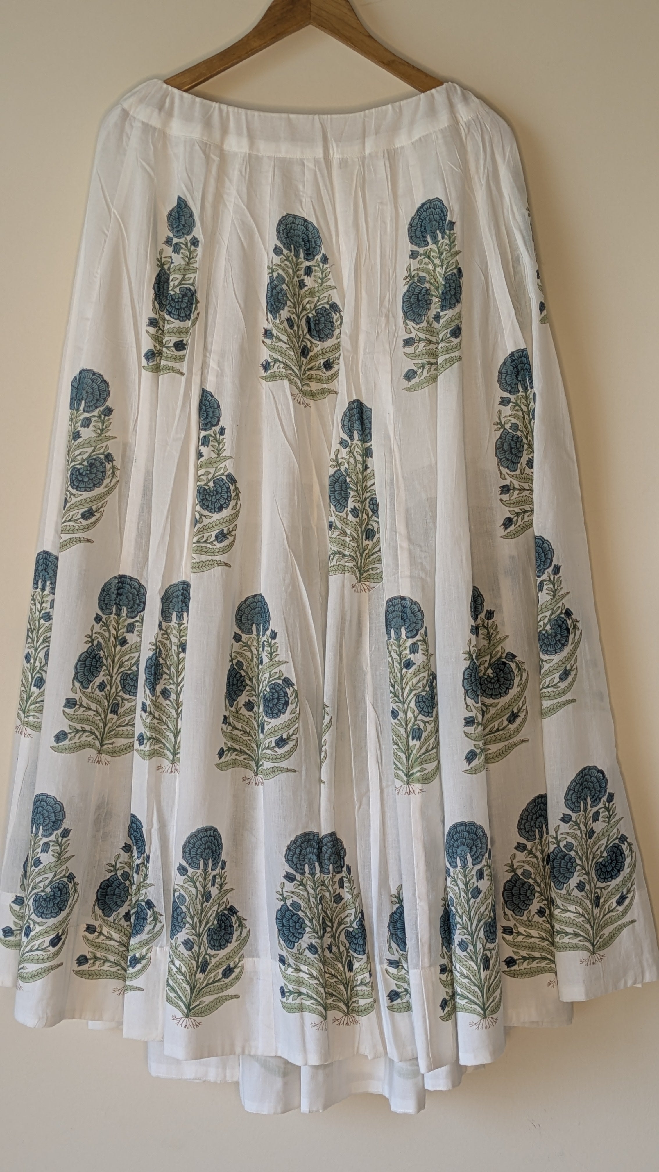 VINTAGE BLUE POSY