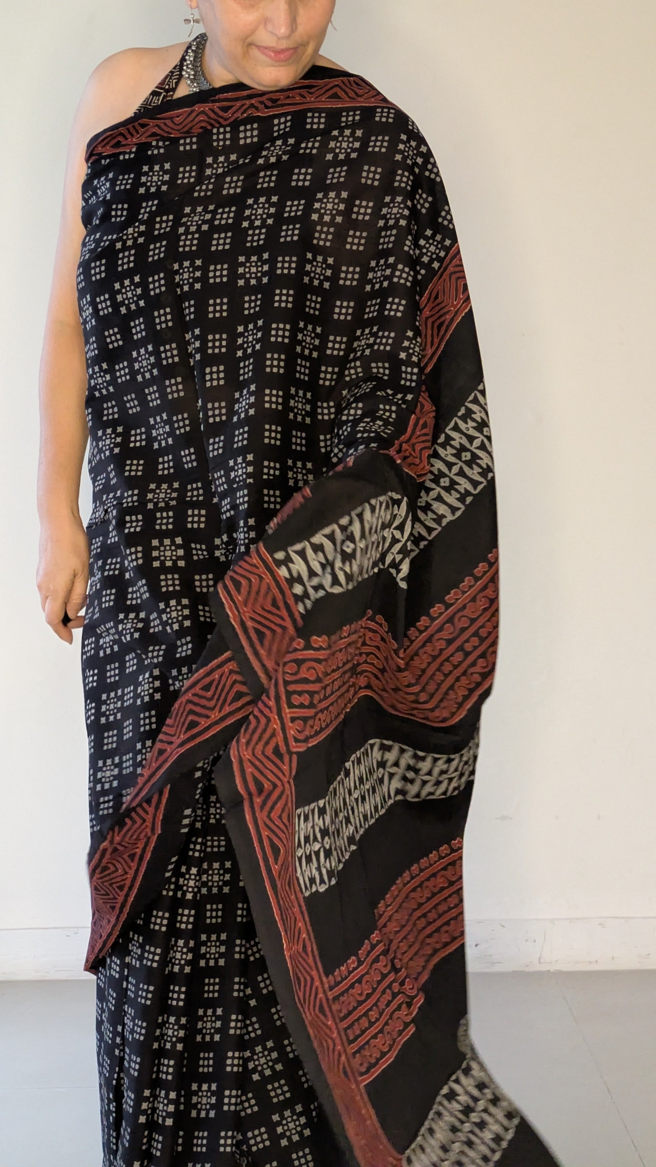 EBONY GRID