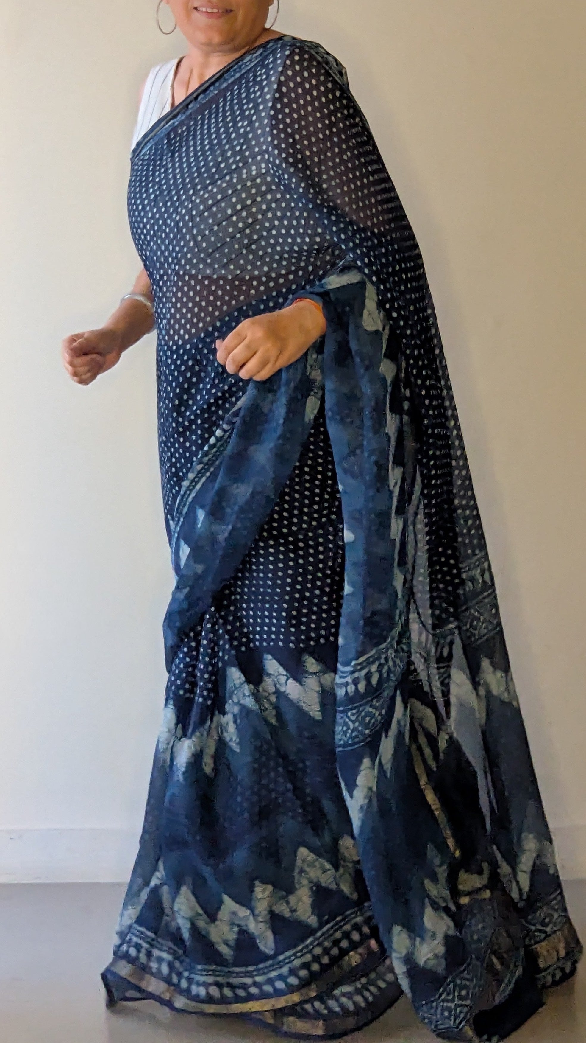 DOTS & WAVES